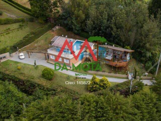 #66 - Casa para Venda em Campos do Jordão - SP