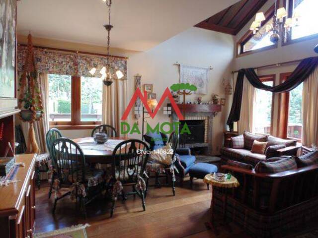 #75 - Casa em condomínio para Venda em Campos do Jordão - SP