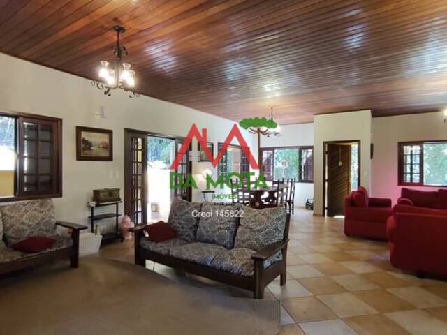 Casa para Venda em Campos do Jordão - 5