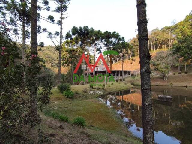 #150 - Casa para Venda em Campos do Jordão - SP