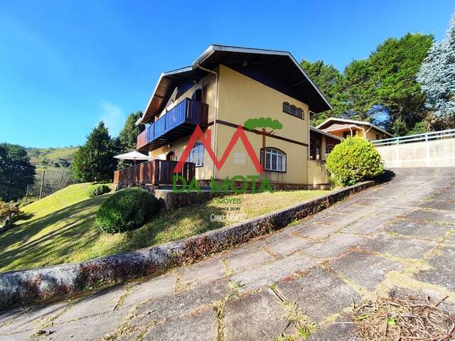 #404 - Casa para Venda em Campos do Jordão - SP