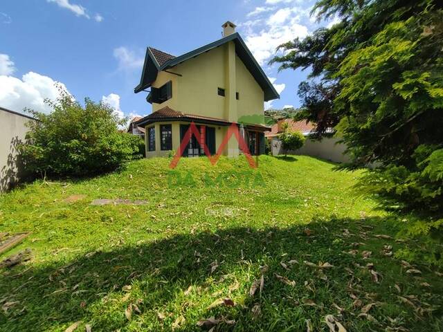 #563 - Casa para Venda em Campos do Jordão - SP