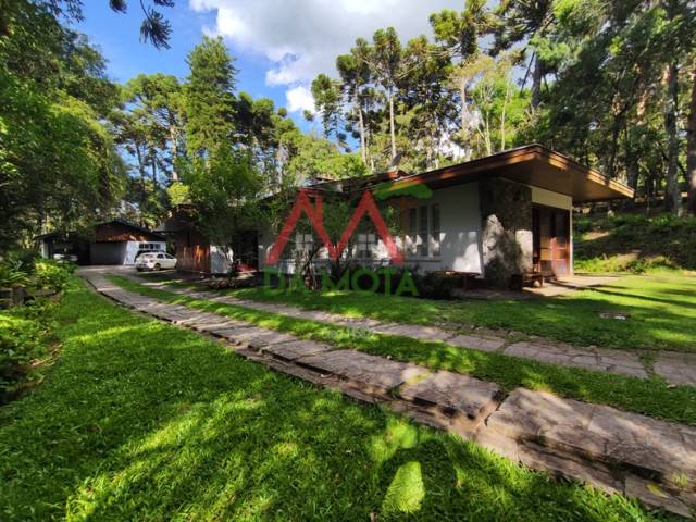 #628 - Casa para Venda em Campos do Jordão - SP